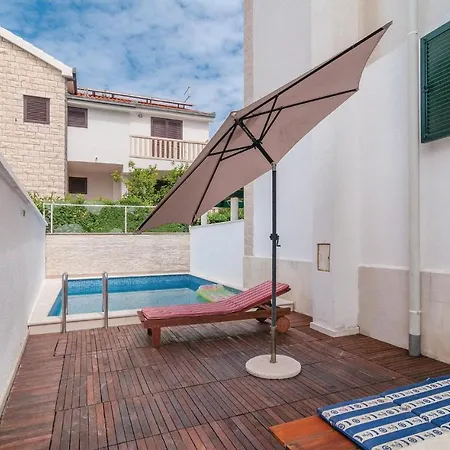Four-bedroom In Supetar