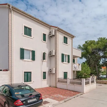 Apartament Four-bedroom In